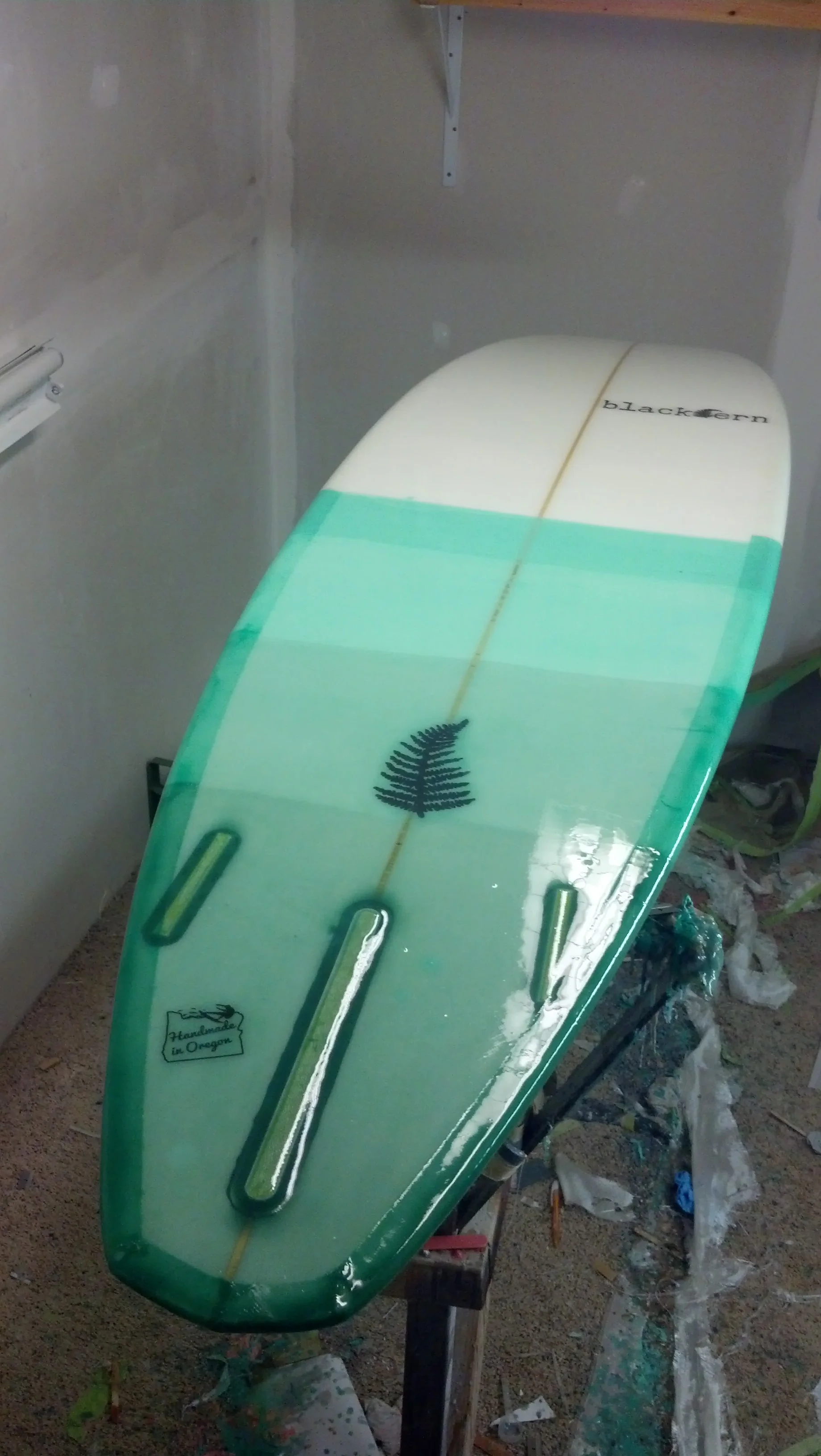 The inspiration for the project- color banded resin tint